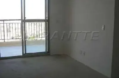 Apartamento de 76m² com 3 quartos em jardim carombe