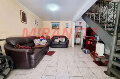 Sobrado de 80m² com 3 quartos em parque casa de pedra