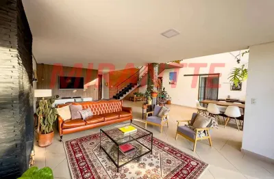 Sobrado de 320m² com 3 quartos em serra da cantareira
