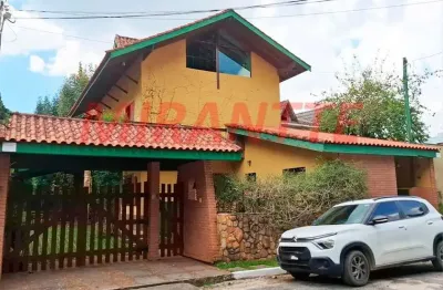 Casa terrea de 298m² com 3 quartos em horto florestal
