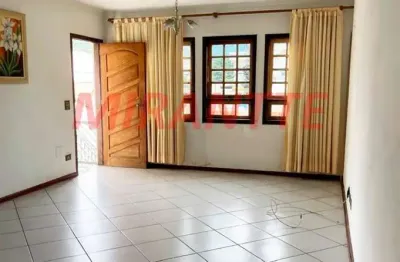Sobrado de 125m² com 3 quartos em parque casa de pedra