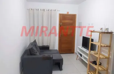 Apartamento de 40m² com 2 quartos em parada inglesa