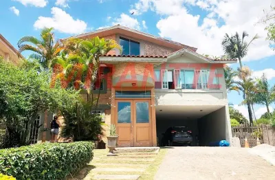 Cond. fechado de 760m² com 4 quartos em condomínio refúgio dos pinheiros