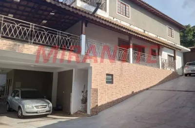 Casa terrea de 288m² com 3 quartos em centro - mairiporã