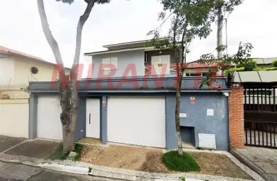 Sobrado de 190m² com 4 quartos em jardim leonor mendes de barros