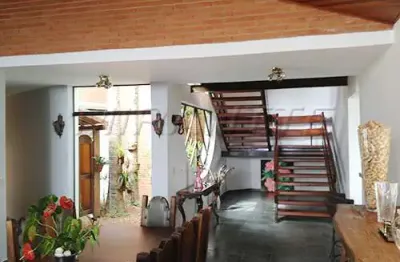 Casa com 5 quartos à venda na Rua João de Barro, Caxingui, São Paulo
