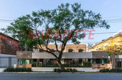 Cond. fechado de 437m² com 3 quartos em alto de pinheiros