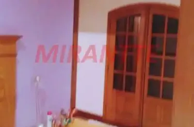 Sobrado de 232m² com 4 quartos em jardim da campina