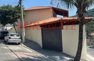 Sobrado de 200m² com 3 quartos em parque casa de pedra