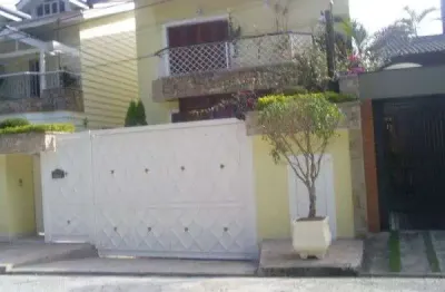 Casa com 3 quartos à venda na Rua Almir de Carvalho, Jardim Bibi, São Paulo