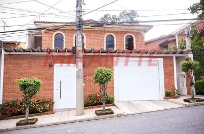 Sobrado de 319m² com 4 quartos em barro branco (zona norte)