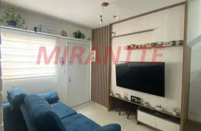 Cond. fechado de 42m² com 2 quartos em parada inglesa