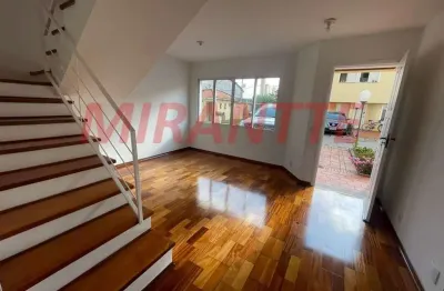 Cond. fechado de 96m² com 3 quartos em casa verde média