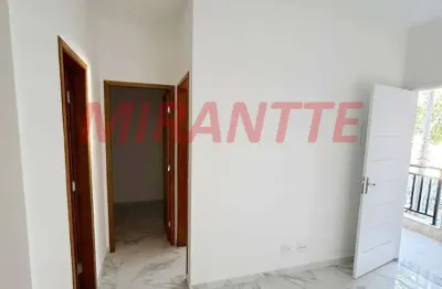 Apartamento de 40m² com 2 quartos em santa terezinha