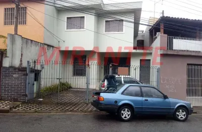 Sobrado de 200m² com 3 quartos em jardim rosa de franca