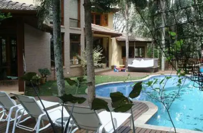 Sobrado de 500m² com 3 quartos em serra da cantareira