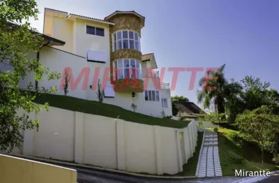 Sobrado de 516m² com 4 quartos em serra da cantareira