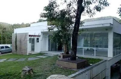 Casa terrea de 700m² com 3 quartos em serra da cantareira