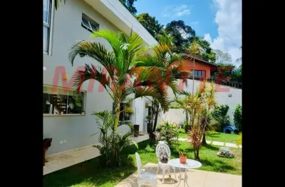 Sobrado de 280m² com 3 quartos em serra da cantareira