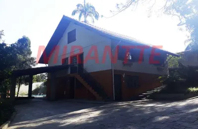 Sobrado de 250m² com 3 quartos em serra da cantareira