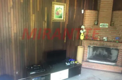 Sobrado de 200m² com 3 quartos em serra da cantareira