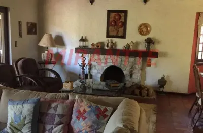 Casa terrea de 371m² com 4 quartos em serra da cantareira