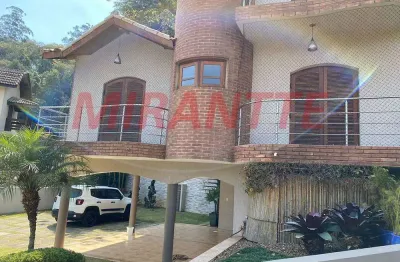 Sobrado de 257m² com 5 quartos em campos de mairiporã gleba i