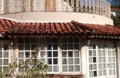 Sobrado de 800m² com 5 quartos em serra da cantareira