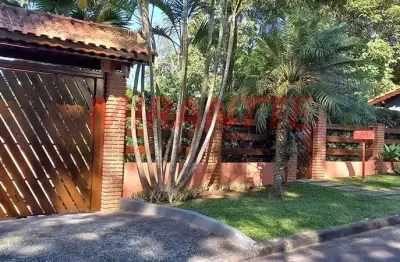 Sobrado de 428m² com 4 quartos em serra da cantareira