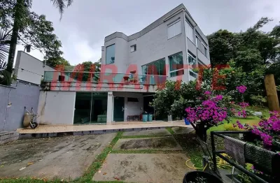 Sobrado de 750m² com 3 quartos em serra da cantareira