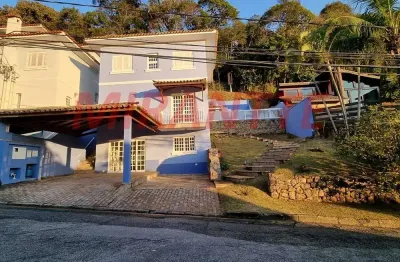 Cond. fechado de 171m² com 4 quartos em jardim itatinga
