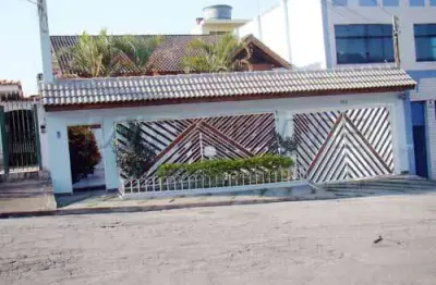 Sobrado de 350m² com 3 quartos em palmas do tremembé