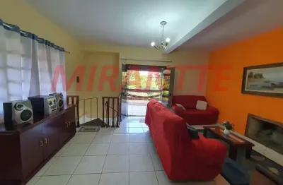Sobrado de 326m² com 3 quartos em serra da cantareira