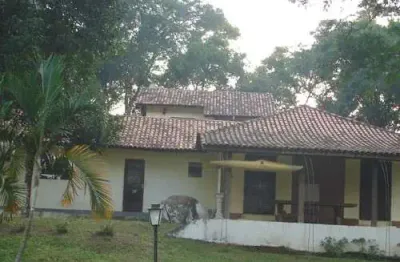 Sobrado de 550m² com 4 quartos em serra da cantareira