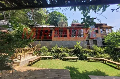 Sobrado de 328m² com 3 quartos em serra da cantareira