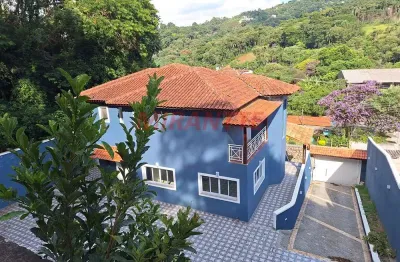 Sobrado de 320m² com 3 quartos em parque petropolis