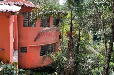 Sobrado de 352m² com 5 quartos em serra da cantareira
