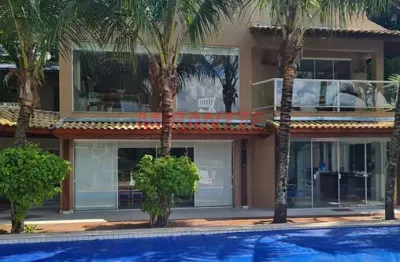 Sobrado de 610m² com 5 quartos em serra da cantareira