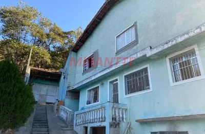 Sobrado de 262m² com 4 quartos em serra da cantareira
