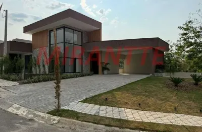 Cond. fechado de 260m² com 4 quartos em chácaras maringá