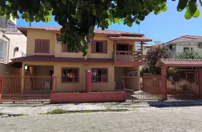 Casa com 7 quartos à venda no Ingleses, Florianópolis 