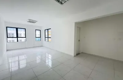 Sala comercial para alugar na Rua Lauro Linhares, 2123, Trindade, Florianópolis