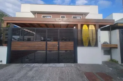 Casa com 3 quartos para alugar na Rua Canela Amarela, 218, Ribeirão da Ilha, Florianópolis