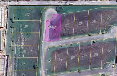 Terreno à venda na Rua Camarinhas, 221, Campeche, Florianópolis