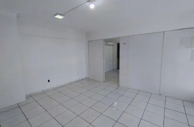 Sala comercial para alugar na Rua General Liberato Bittencourt, 1699, Canto, Florianópolis