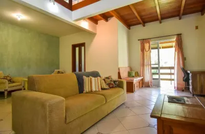 Casa com 3 quartos para alugar na Rodovia Baldicero Filomeno, 4053, Ribeirão da Ilha, Florianópolis