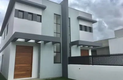 Casa com 3 quartos à venda na Rua Raimundo Starosky, 817, Carianos, Florianópolis