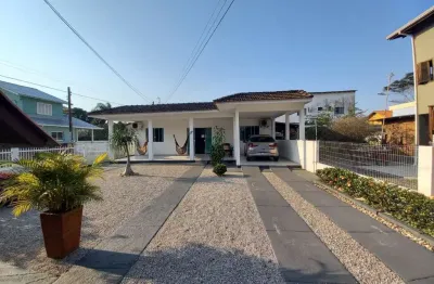 Casa com 3 quartos à venda na Rua Marlene da Silva, 236, Barra da Lagoa, Florianópolis