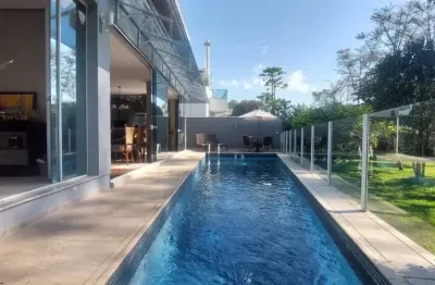 Casa em condomínio fechado com 3 quartos à venda na Rua dos Carijós, 50, Córrego Grande, Florianópolis