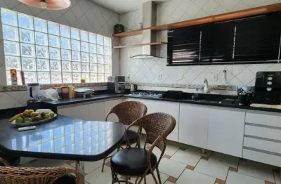 Casa com 3 quartos à venda na Rua São João Batista, 41, Agronômica, Florianópolis